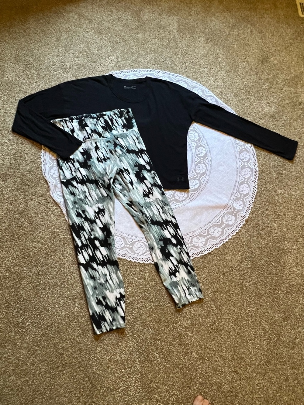 Under Armour top and leggings